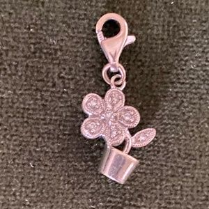 Charm Flower Pot 14kt White Gold ❤️